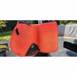 Tapis cheval LeMieux Prosport Close Contact rouge