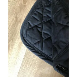 Tapis cheval noir mixte impeccable