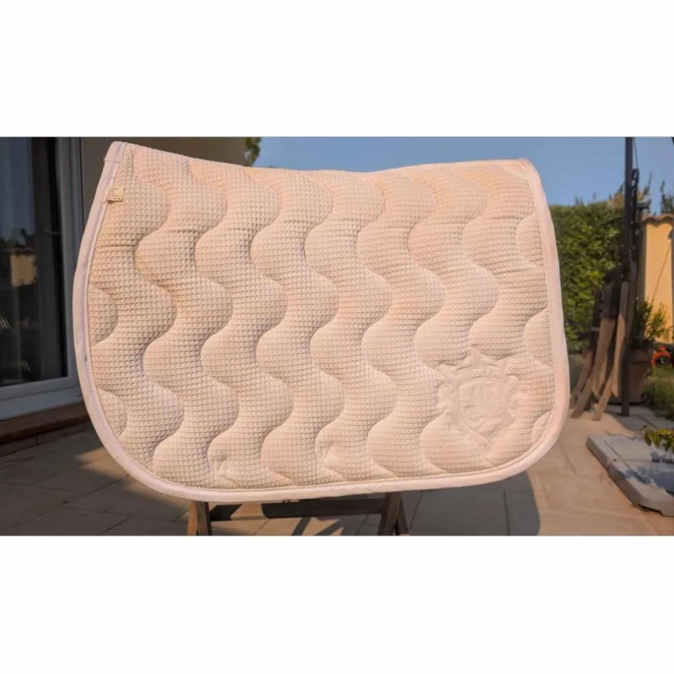 tapis cheval Pénélope rouge blanc coup mixte