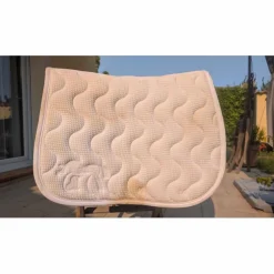 tapis cheval Pénélope rouge blanc coup mixte
