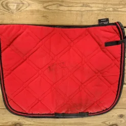 tapis cheval rouge