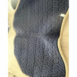 Tapis coupé sport bleu marine QHP