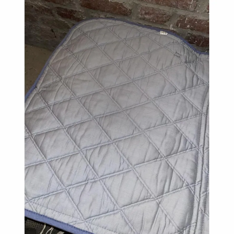Tapis de dressage cheval violet/bleu parme Equithème