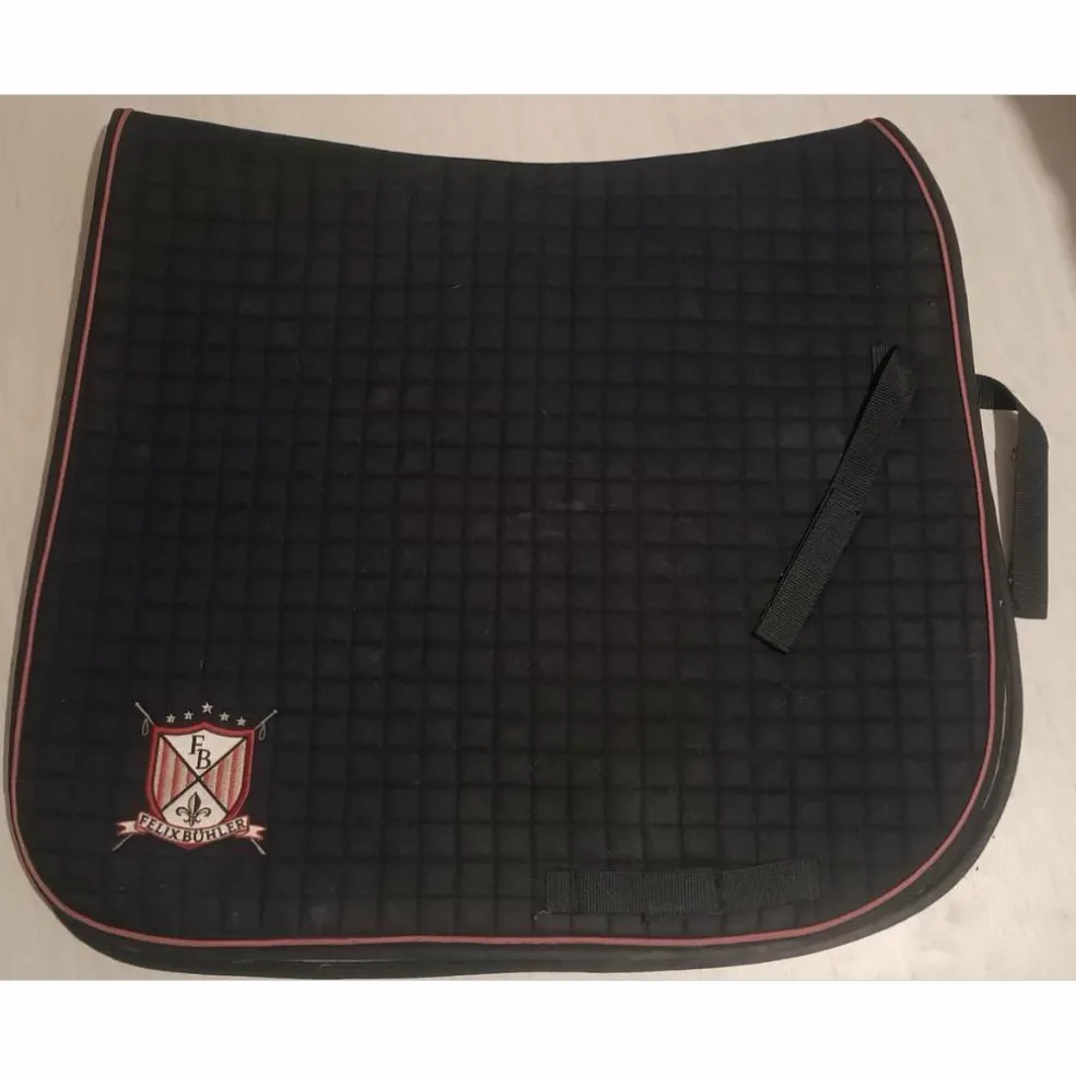 tapis de selle dressage