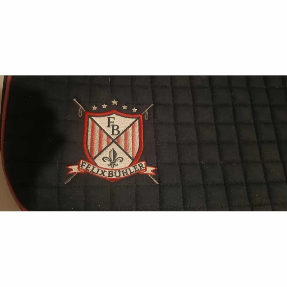 tapis de selle dressage