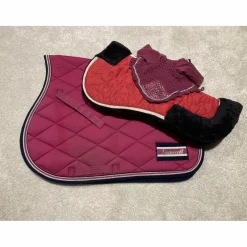 Tapis de selle LAMICELL rose avec bonnet et amortisseur FOUGANZA assorti