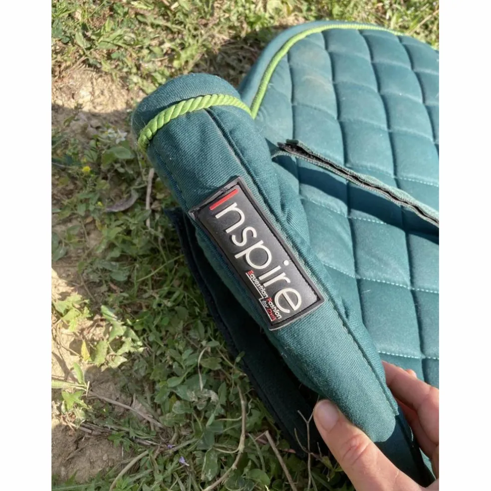Tapis de selle taille cheval