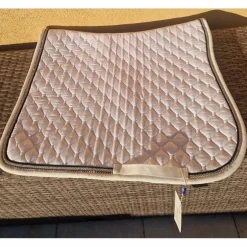 Tapis dressage asup