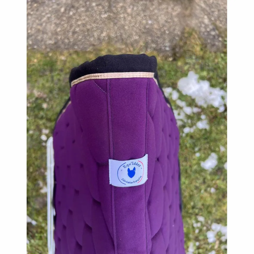 Tapis dressage violet bord noir et or Equidées