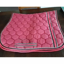 tapis equitheme rose fushia