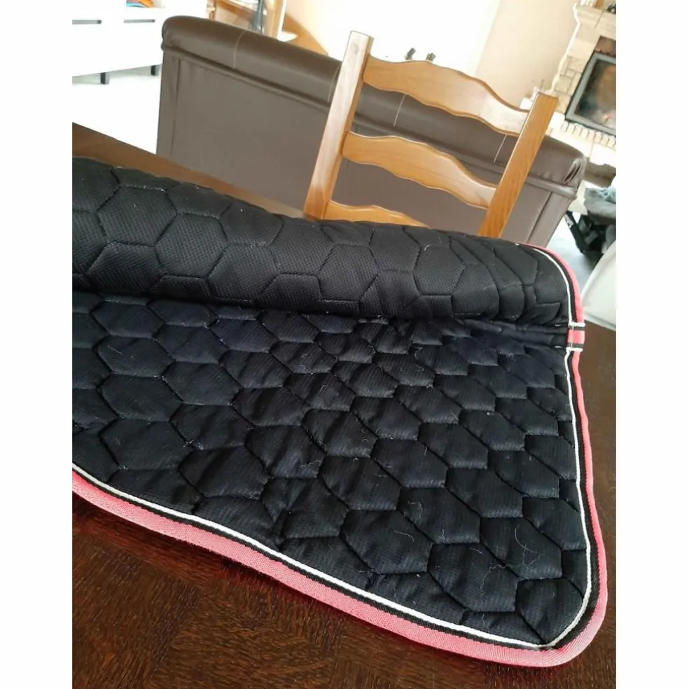 tapis equitheme rose fushia