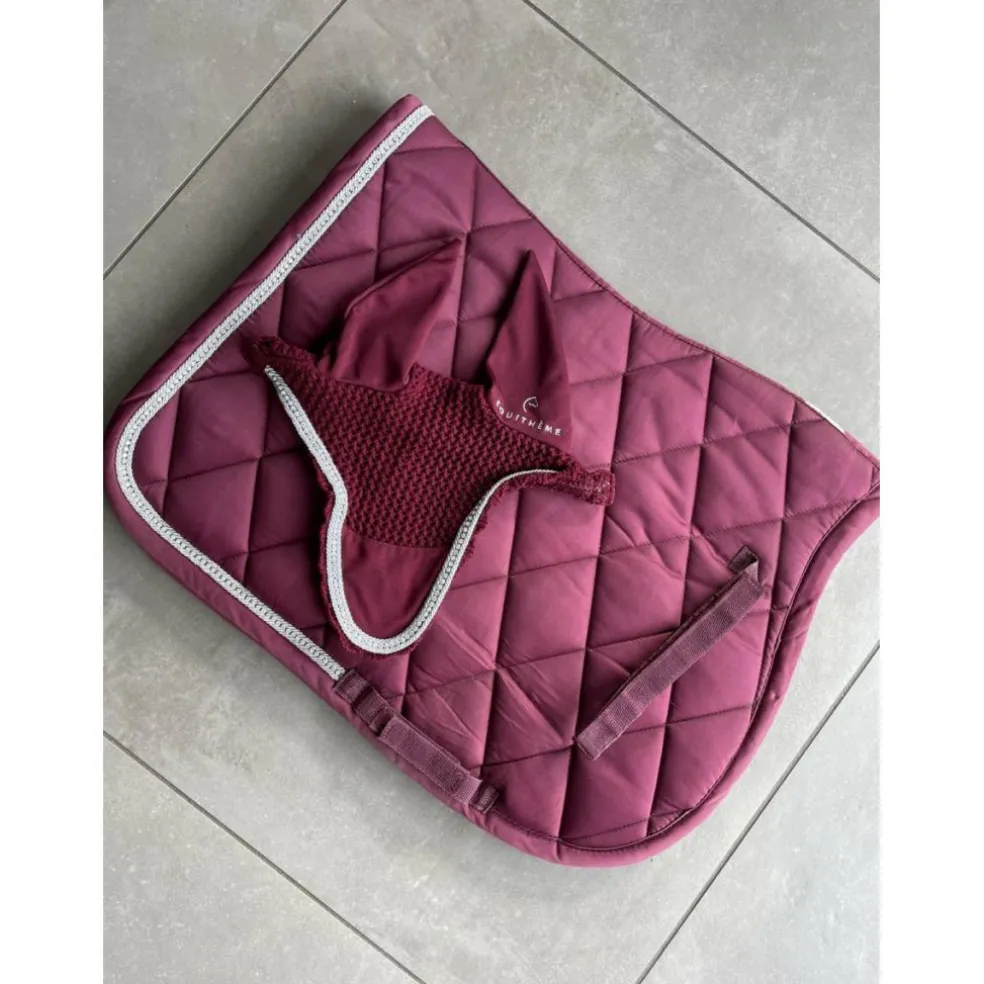 Tapis et bonnet