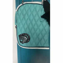 Tapis et bonnet