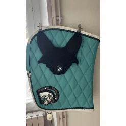 Tapis et bonnet