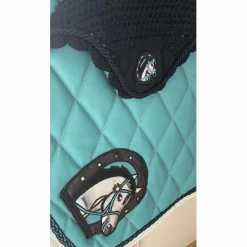 Tapis et bonnet