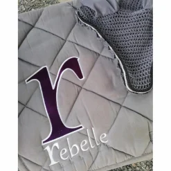 Tapis et bonnet