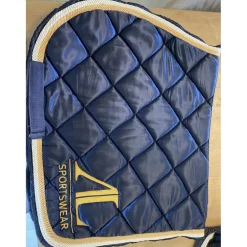 Tapis et bonnet Alexandra Ledermann