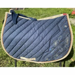 Tapis et bonnet animo