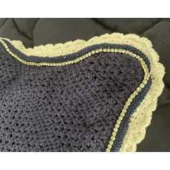 Tapis et Bonnet Anna Scarpati bleu et strass