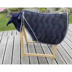 Tapis et bonnet de concours