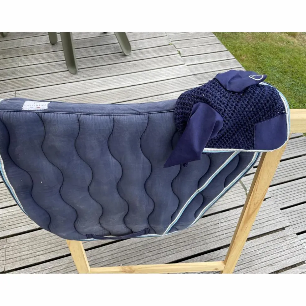 Tapis et bonnet de concours