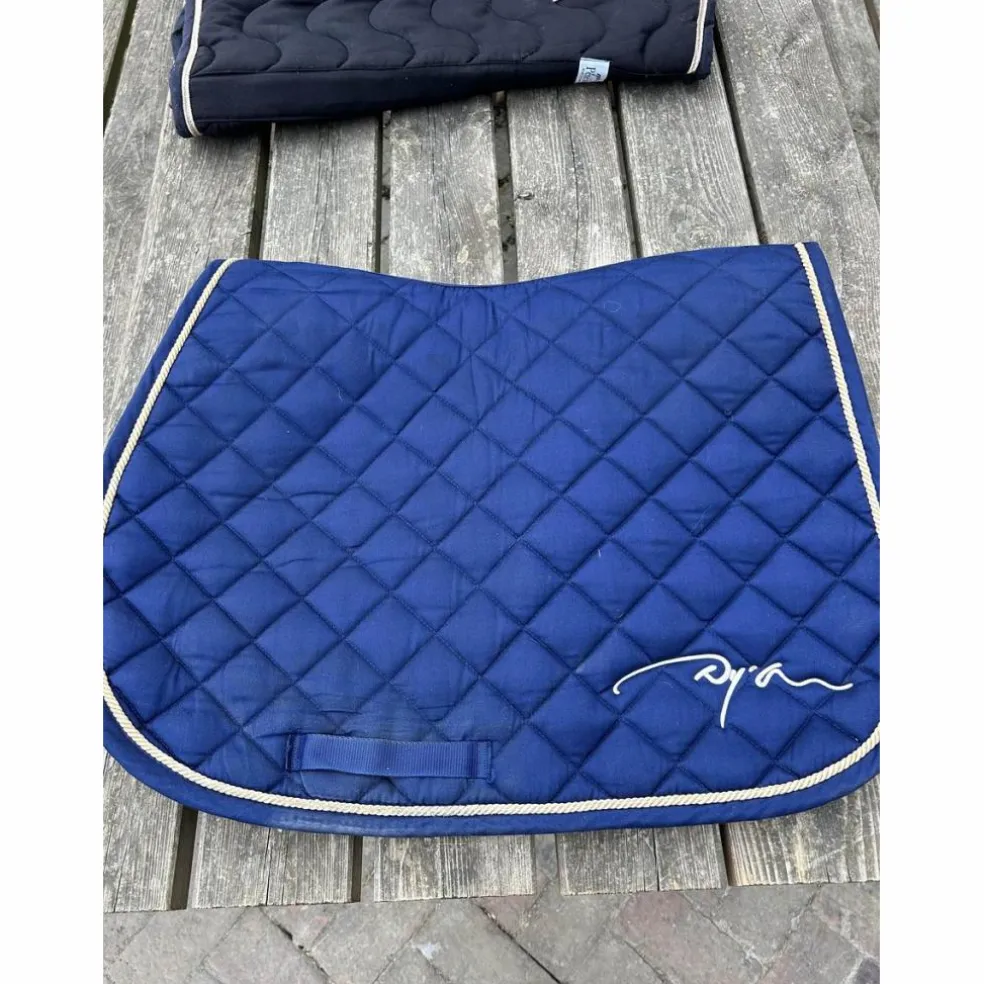 tapis et bonnet Dy’on