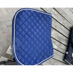 tapis et bonnet Dy’on