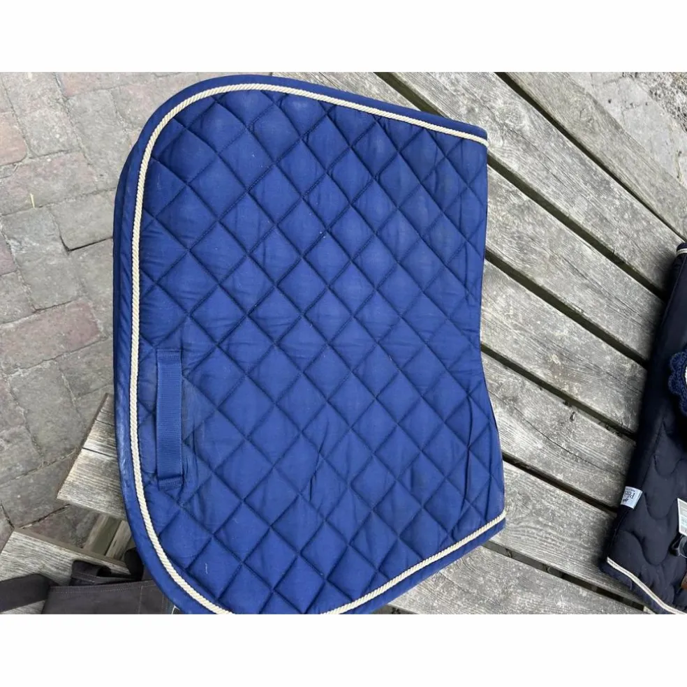tapis et bonnet Dy’on