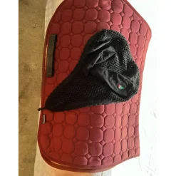 Tapis et bonnet equiline
