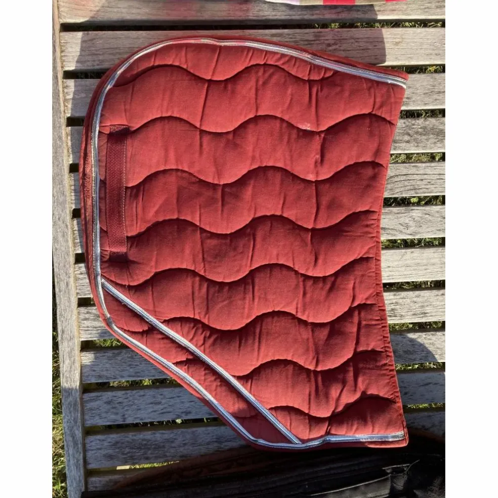 Tapis et bonnet equithème