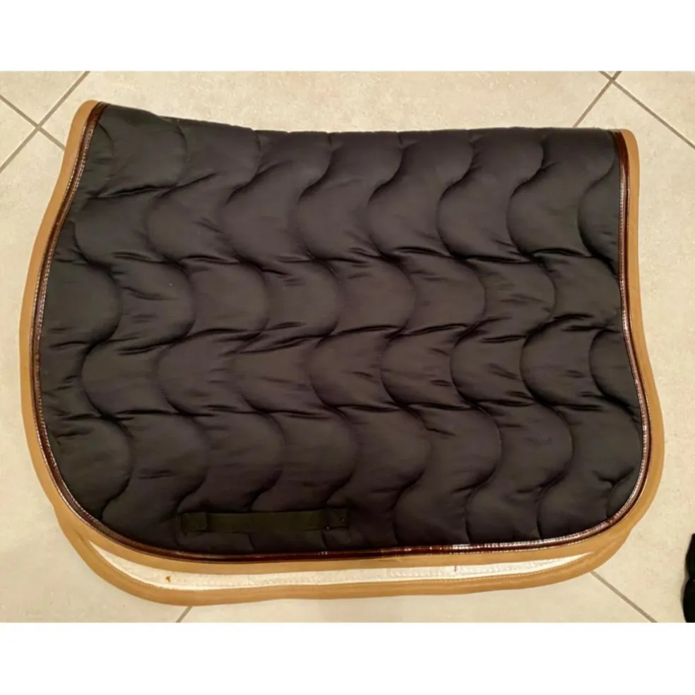 Tapis et bonnet paddock sport