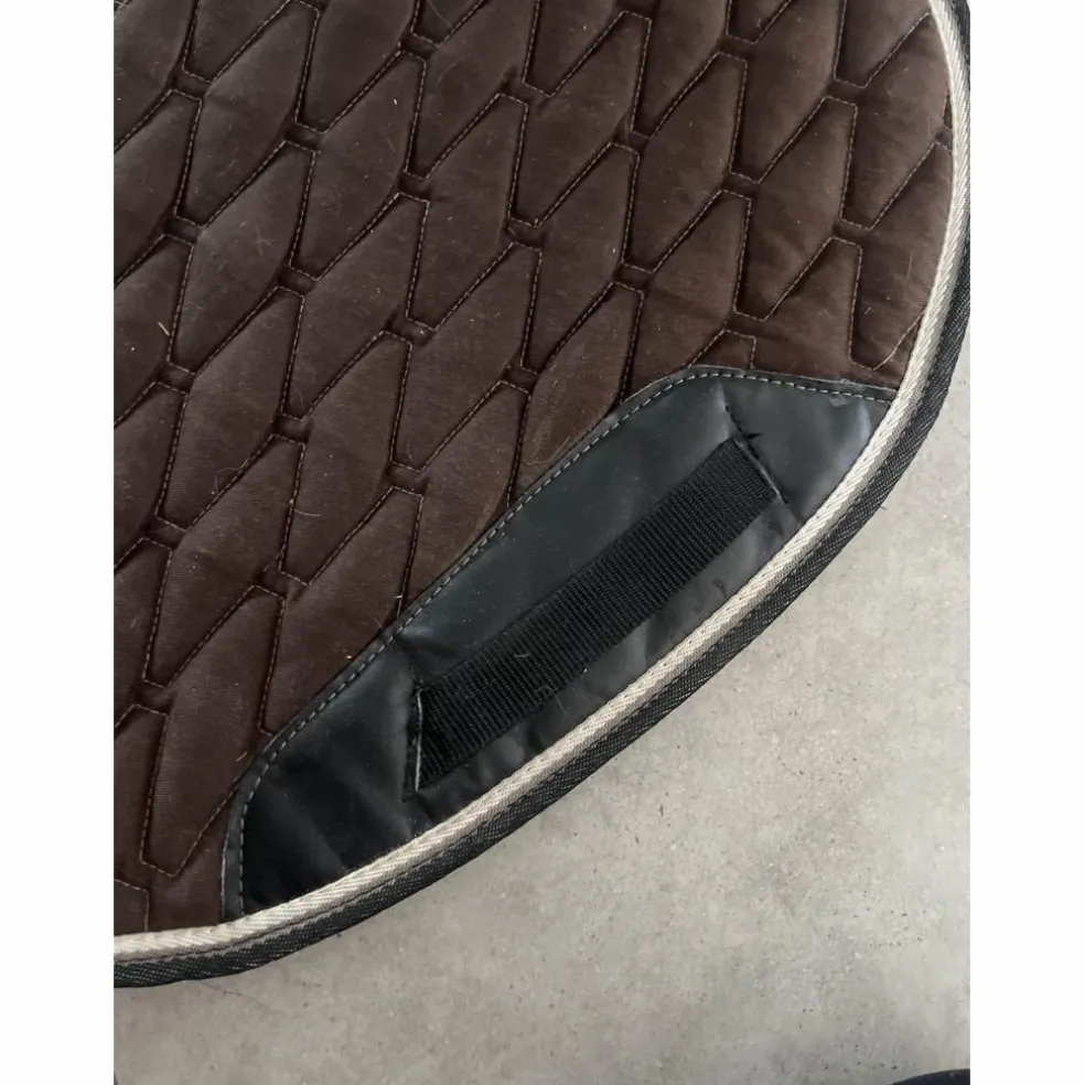tapis Fouganza noir et marron
