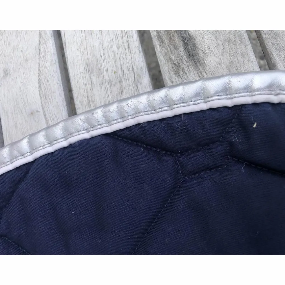 Tapis GEM bleu marine et argenté