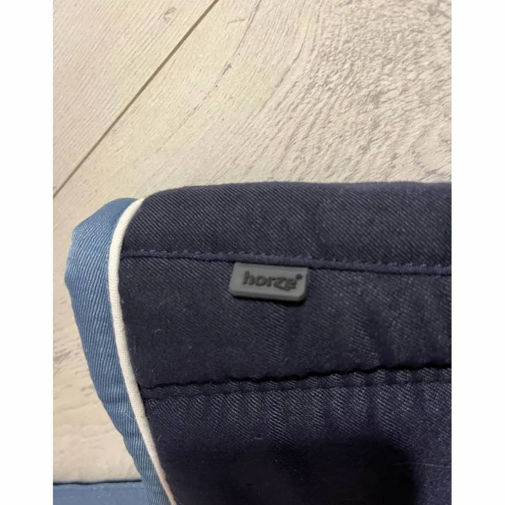 tapis horze bleu marine/ciel