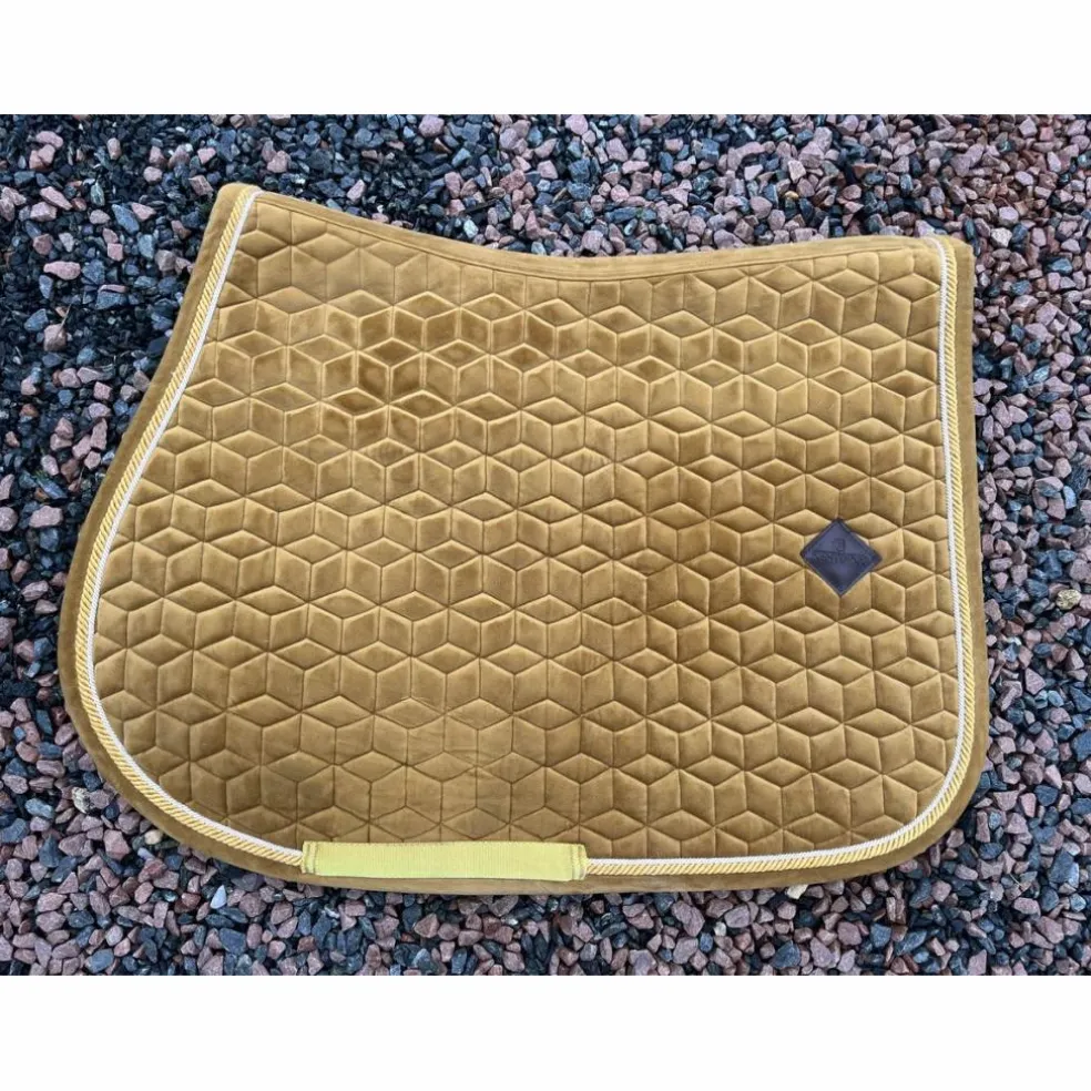 Tapis Kentucky Velvet moutarde cheval