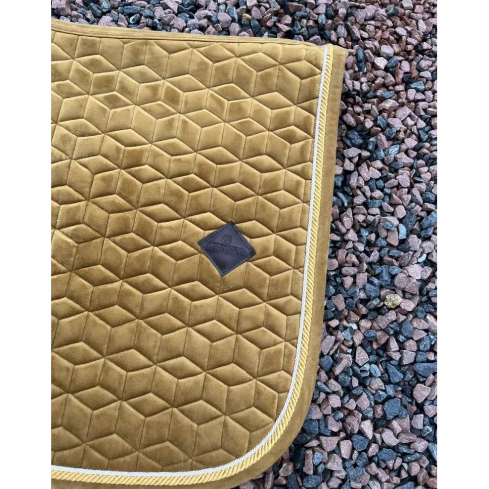 Tapis Kentucky Velvet moutarde cheval