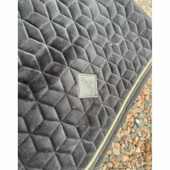 Tapis Kentucky Velvet noir cheval