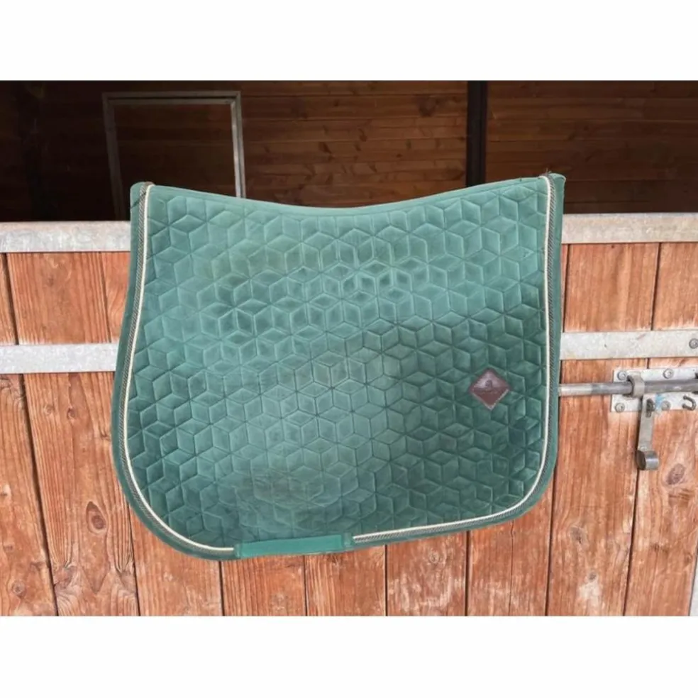 tapis Kentucky velvet vert sapin