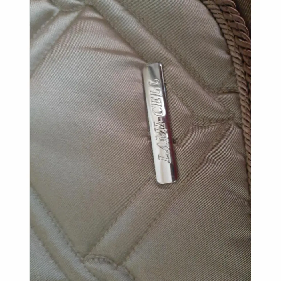 Tapis Lamicell doré