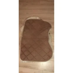 Tapis marron équithème