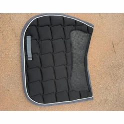 tapis noir fouganza