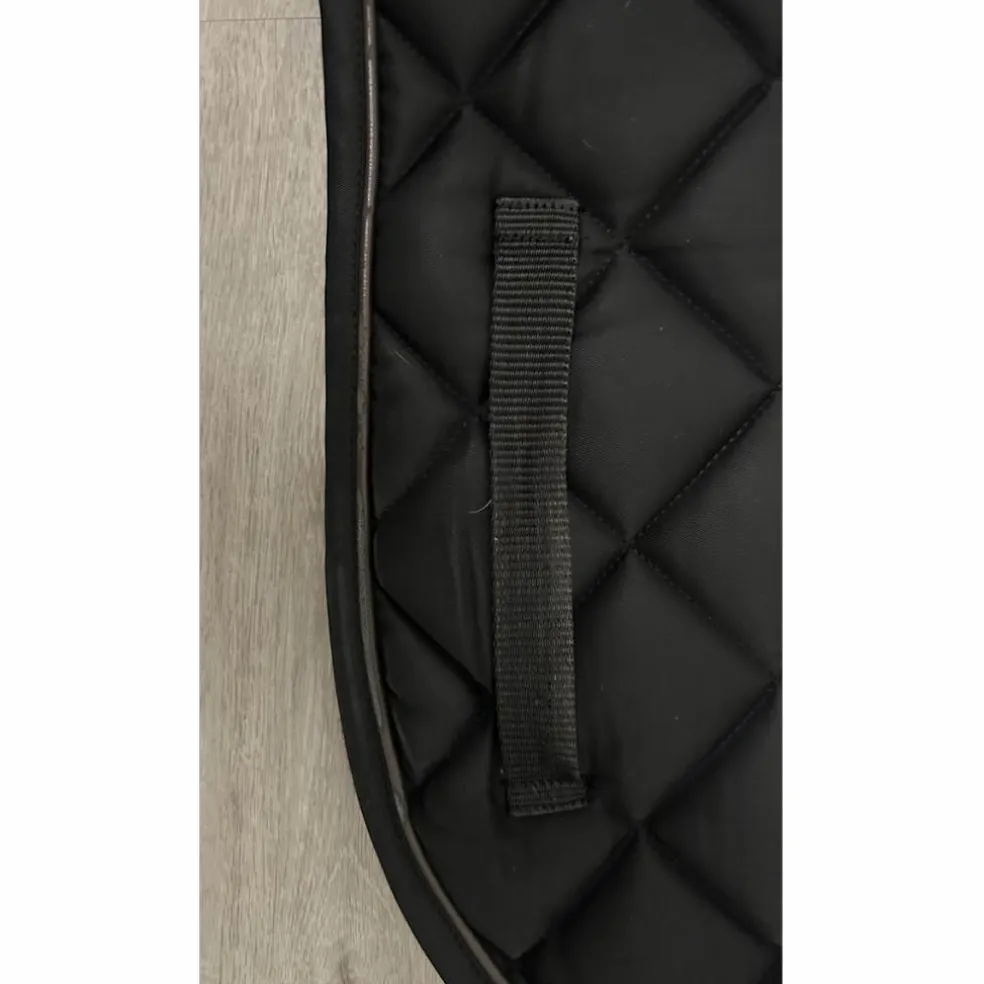 Tapis Noir Jump’in