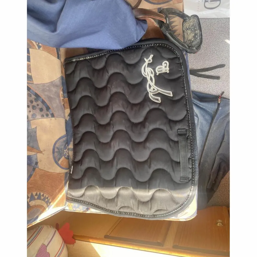 tapis Pénélope noir