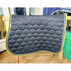 Tapis équithème jaune