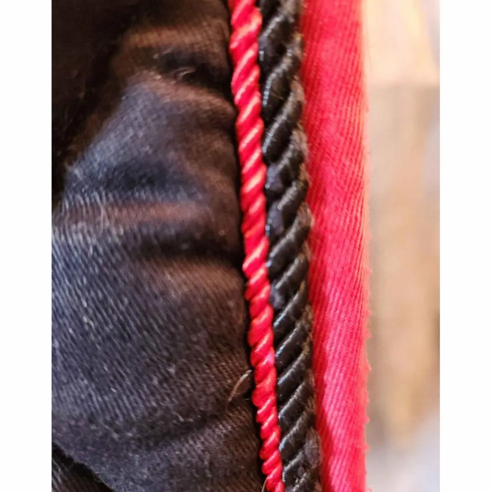 Tapis équithème, noir et rouge