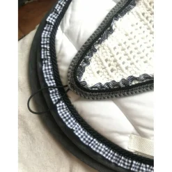 Tapis RG et bonnet Equ’idées neufs