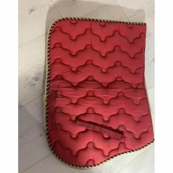 tapis rouge équi-thème