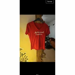Tee shirt