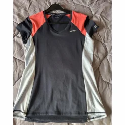TEE SHIRT EN LYCRA HV POLO MARINE / ROUGE ET BLEU CIEL AVEC LOGO - taille M