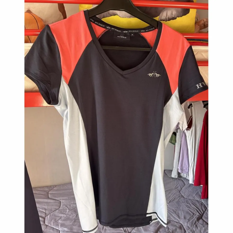 TEE SHIRT EN LYCRA HV POLO MARINE / ROUGE ET BLEU CIEL AVEC LOGO - taille M